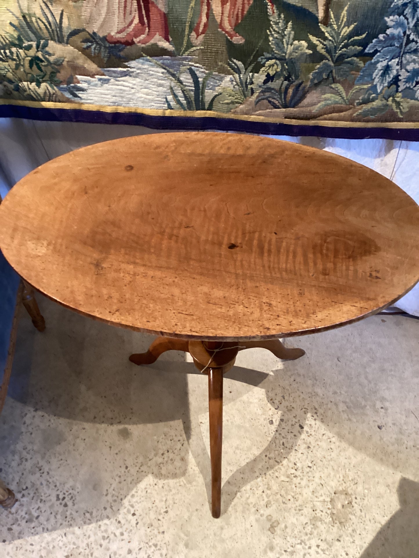 French Petite Tilt Top Table