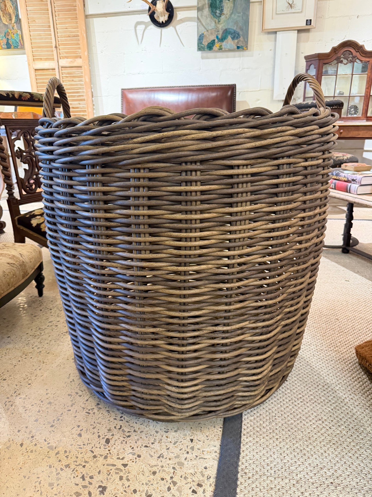 Montecito Large Woven Raffia Basket