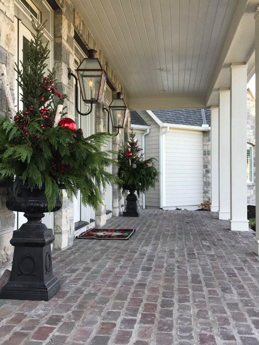 Bevolo French Quarter on Gooseneck Bracket