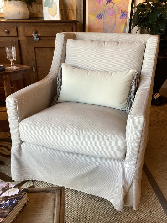Shelby Outdoor Swivel Chair