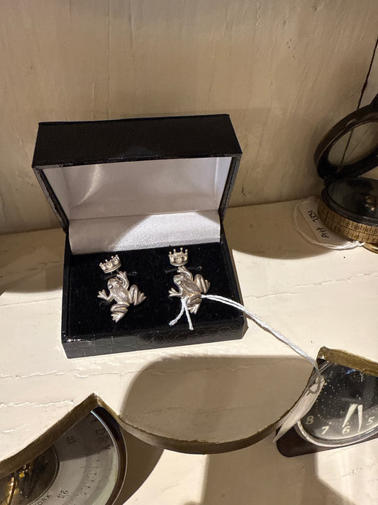 Sterling “Queen & Her Prince” English Cuff Links