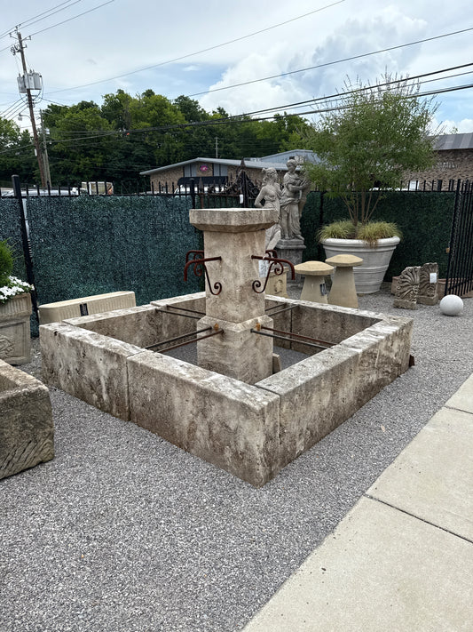 French Center Post Fountain